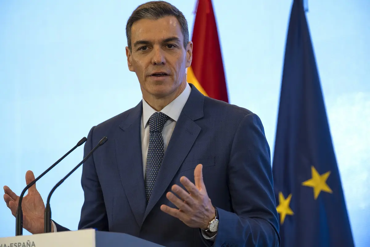 El Gobierno español regularizará a medio millón de migrantes