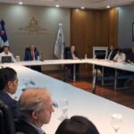 Gobierno inicia consultas con sector empresarial para mitigar impacto económico de crisis en Medio Oriente
