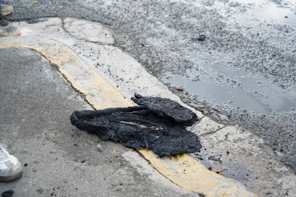 Un vehículo se incendio en las avenidas Ortega y Gasset y John F. Kennedy