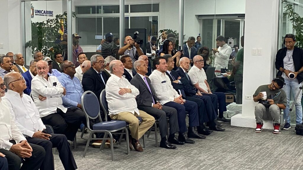 Soto Jiménez presenta “Los muchachos de la democracia”