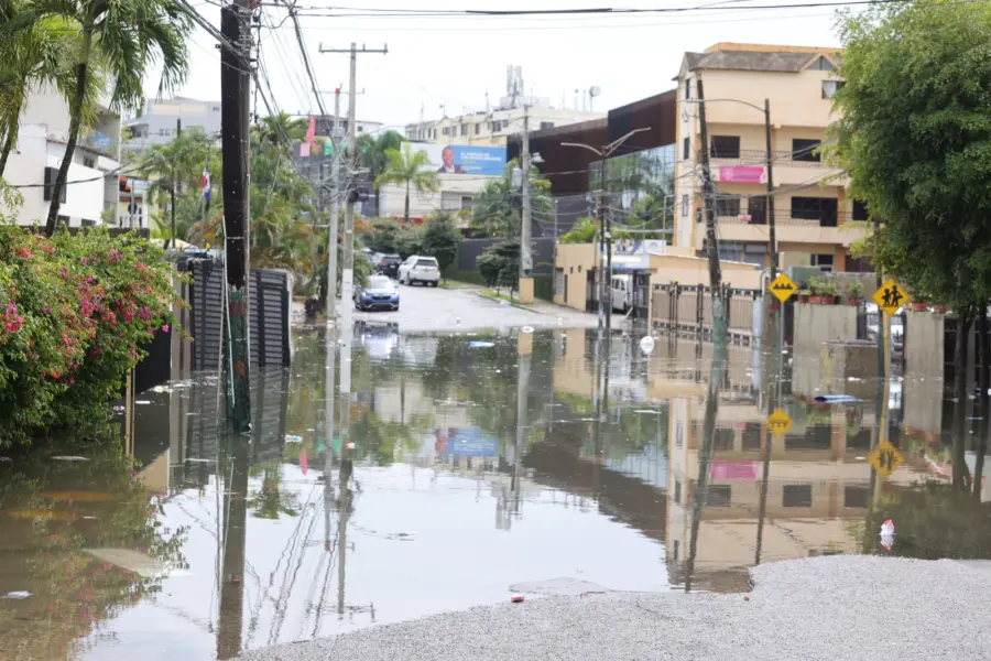 El COE mantiene sólo a Puerto Plata en alerta amarilla, mientras otras 8 continúan en verde.