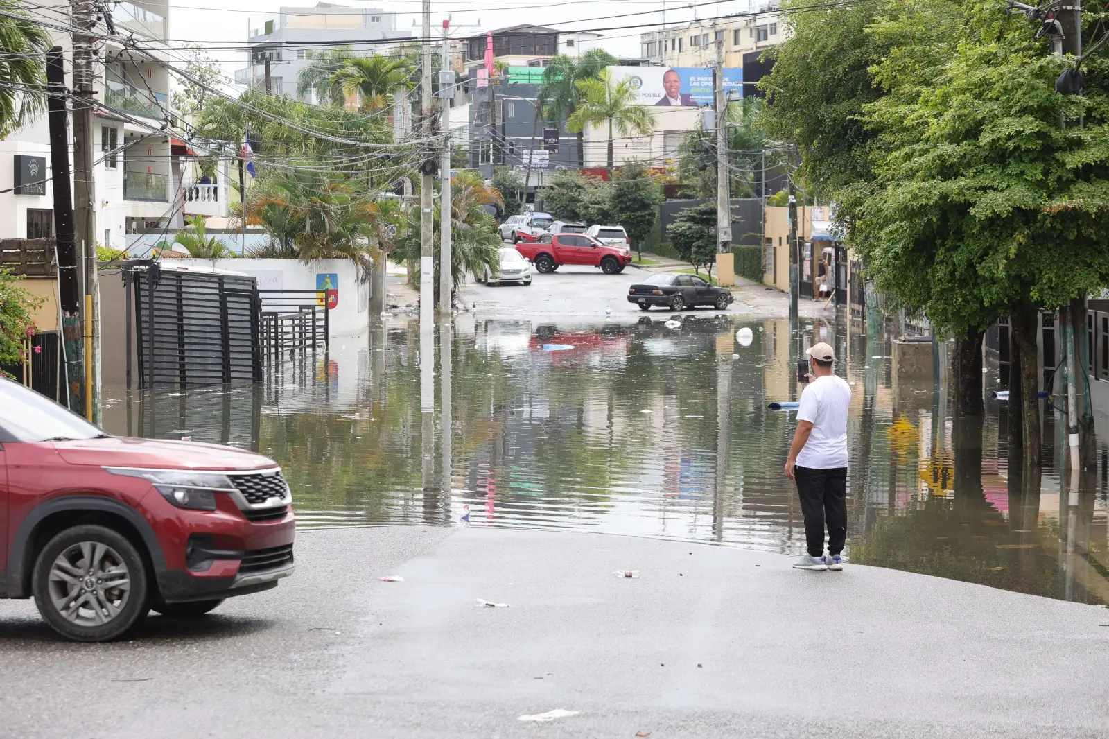 Lluvias afectan 173 viviendas y desplazan a 865 personas; hay 22 comunidades incomunicadas