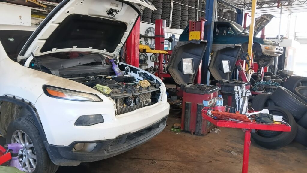 ¿Se inundó tu vehículo en un aguacero? Esto es lo que cubre tu póliza de seguro