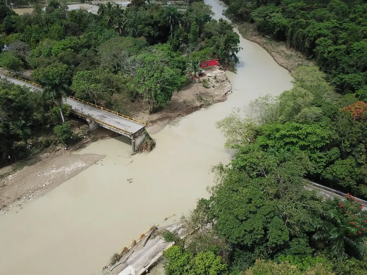 Gobierno reconstruirá de inmediato puente colapsado en Puerto Plata