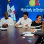 Turismo modernizará acreditación de guías turísticos