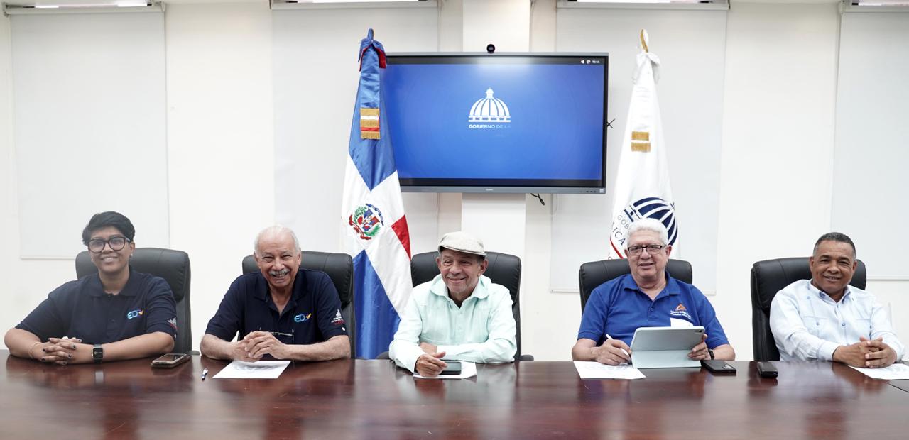 Evaluación Docente: Maestros convocados este lunes volverán a evaluarse el viernes tras fallas en la plataforma