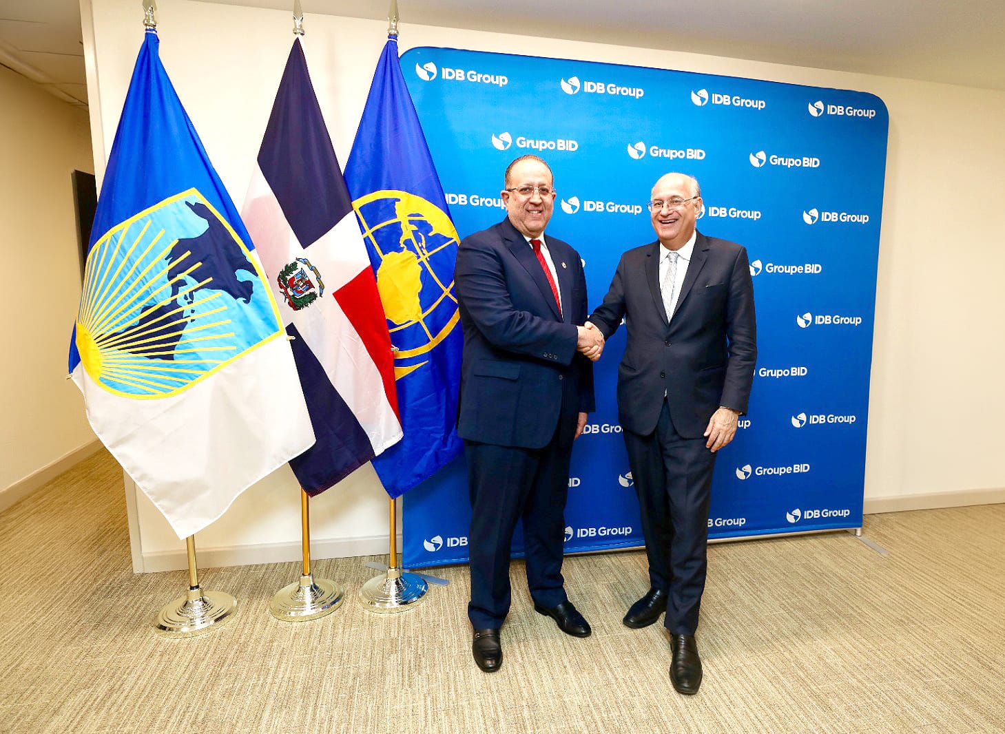 Magín Díaz en FMI y Banco Mundial