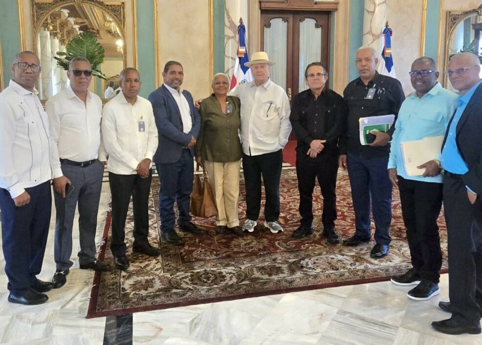 Abinader se compromete con la ANPA a solucionar reclamos del sector en un plazo de tres semanas