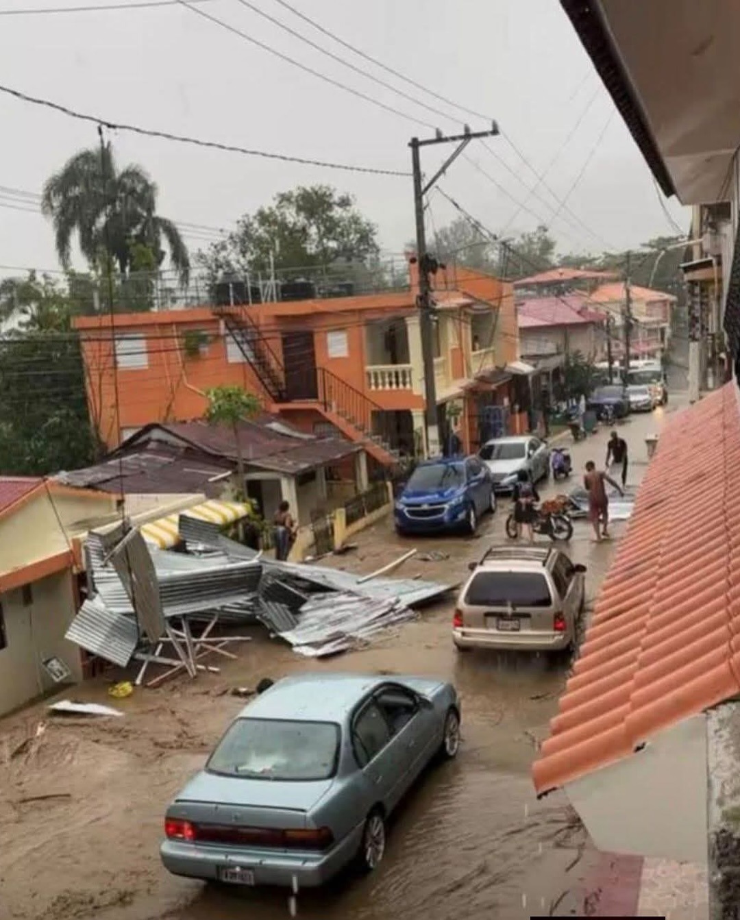 Emergencia en Altamira: ventarrón y lluvias causan severos daños