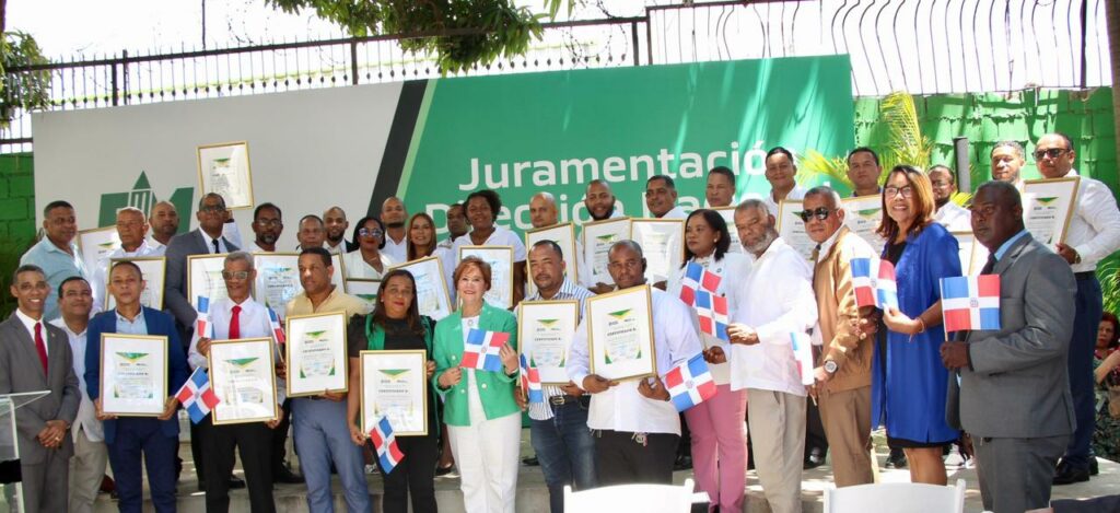 Fuerza Magisterial juramenta nueva dirección y anuncia jornada nacional