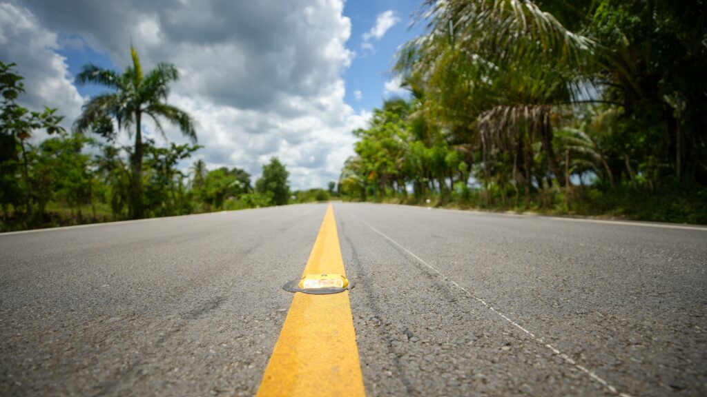 Abinader inaugura carretera Mata Bonita–Los Memisos de 13.8 kilómetros en Las Gordas, Nagua