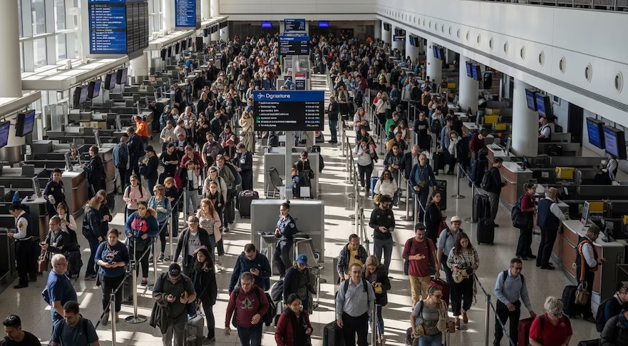 Miles de dominicanos utilizan aeropuertos en EE. UU., catalogados como estresantes