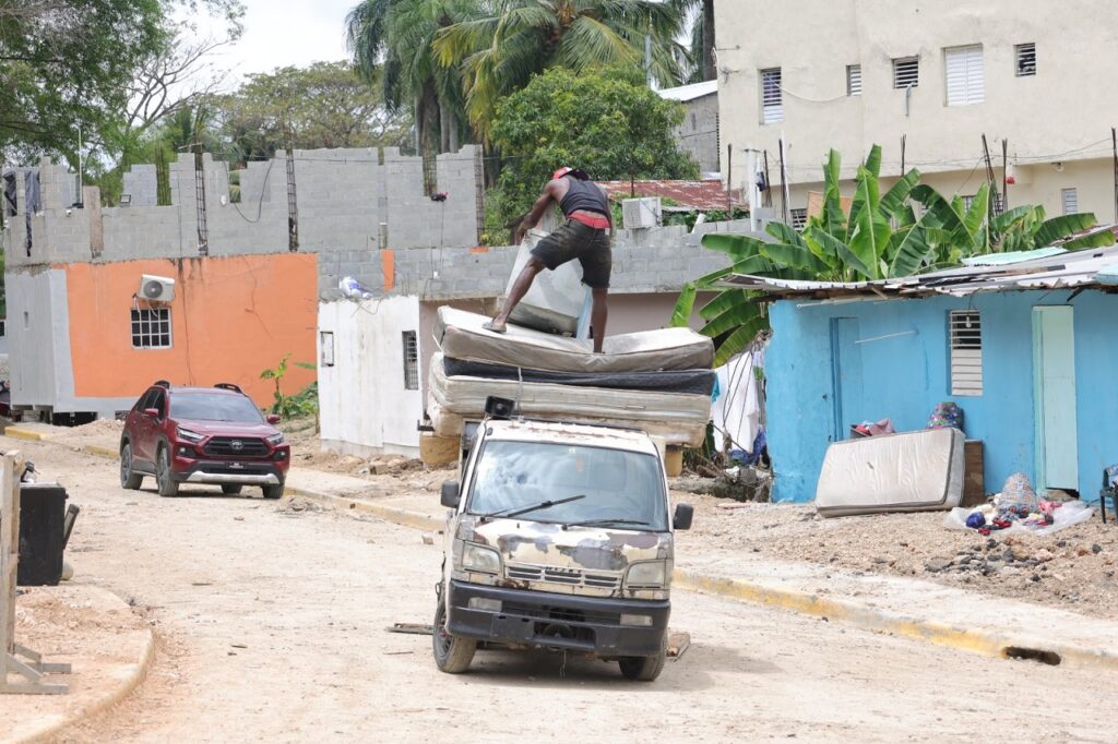 Lluvias dejan pérdidas en La 800; denuncian que ayudas no llegan a todos