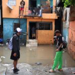 Lluvias dejan 725 desplazados y 12 comunidades incomunicadas, informa el COE