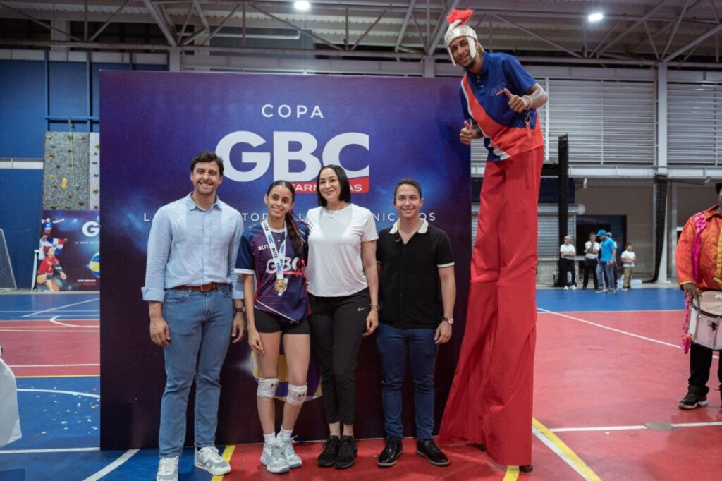 Copa Intercolegial de Voleibol 2026 culmina con éxito en Santo Domingo