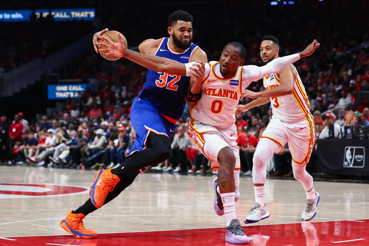 Towns logró un triple-doble y los Knicks vencieron a los Hawks 114-98 para empatar la serie 2-2