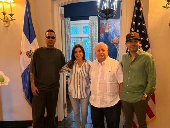 embajadora- fadul- alofoke