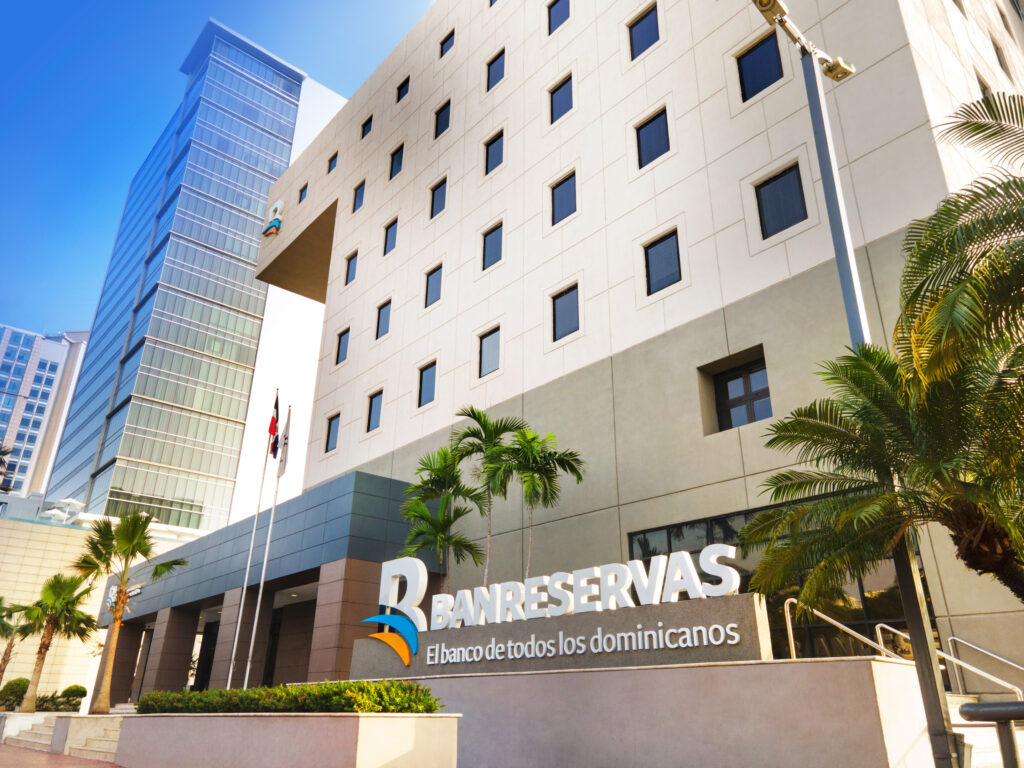 Financiamientos Pymes Banreservas impulsan crecimiento económico en RD.