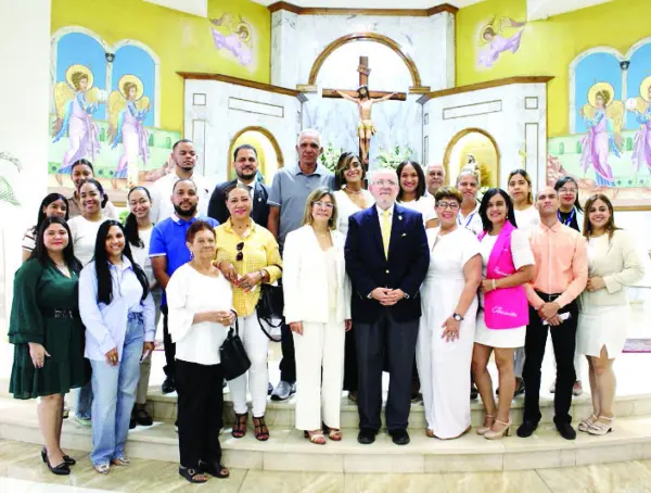 Ejecutivos de Centros APEC de Educación a Distancia.