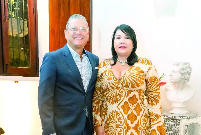 Ignacio Glass y Sulin Lantigua de Glass.