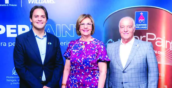 Ejecutivos de la empresa durante el lanzamiento.