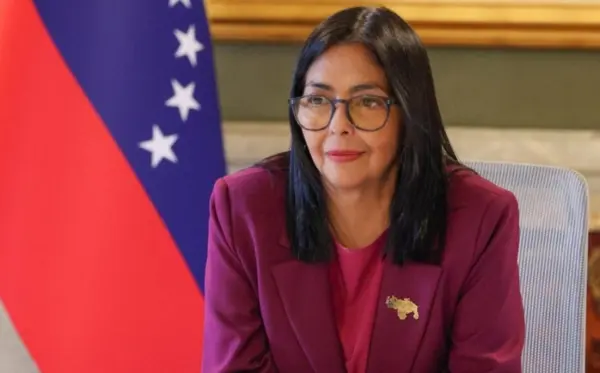 Delcy Rodríguez había ofrecido un aumento salarial.