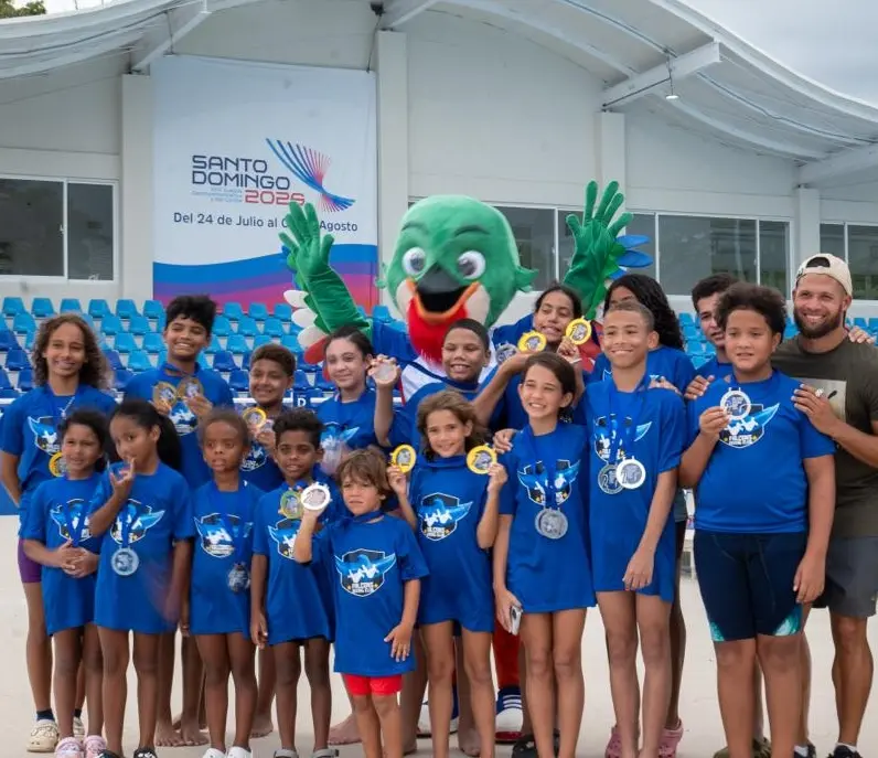 Participantes en la competencia de clavados