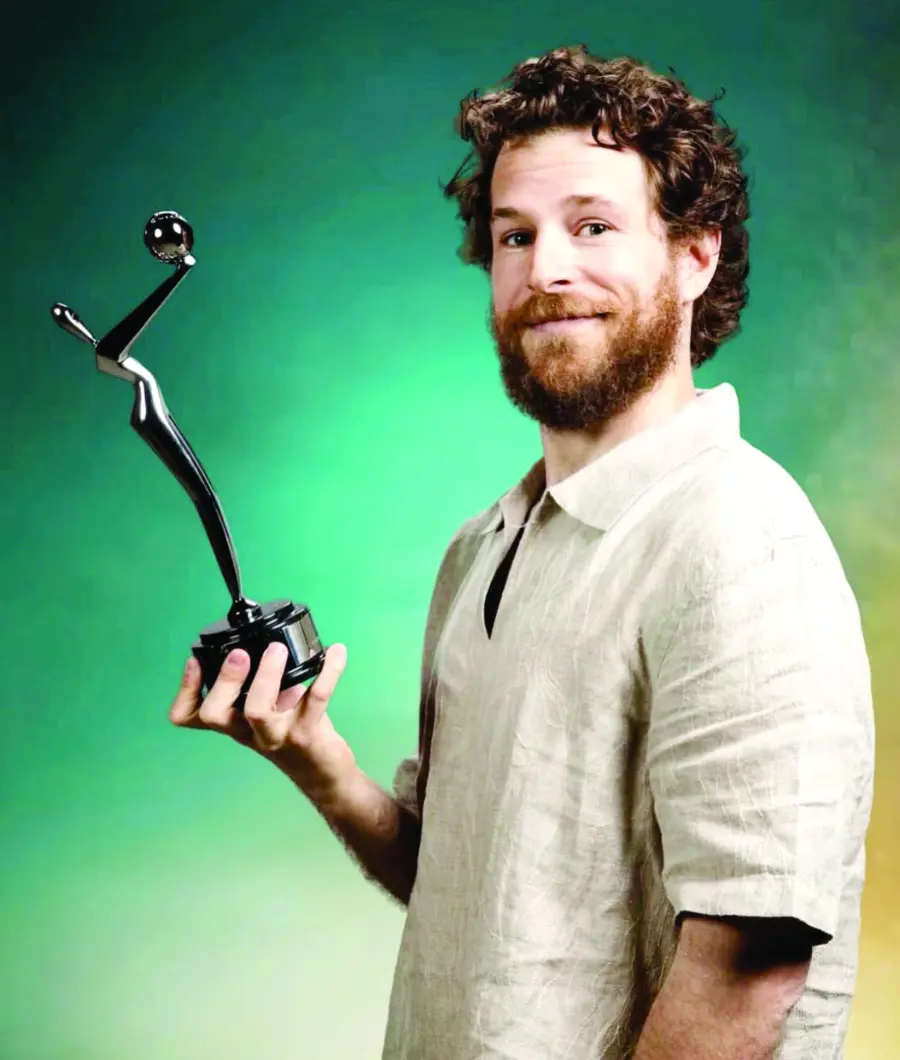 Álvaro Cervantes, mejor actor de reparto.