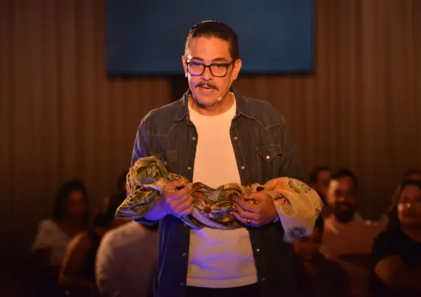 En esta obra Luis José Germán convierte el teatro en un acto de esperanza.  Archivo.