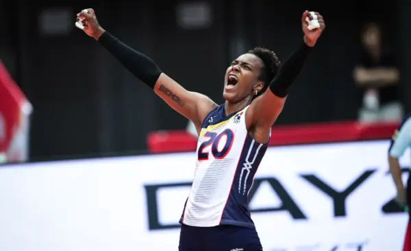Brayelin Martínez es una de las jugadoras  estelares de la selección nacional de voleibol.