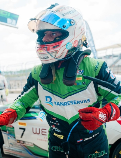 El piloto Jimmy Llibre se alista para correr en Sebring.