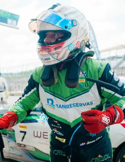 El piloto Jimmy Llibre se alista para correr en Sebring.