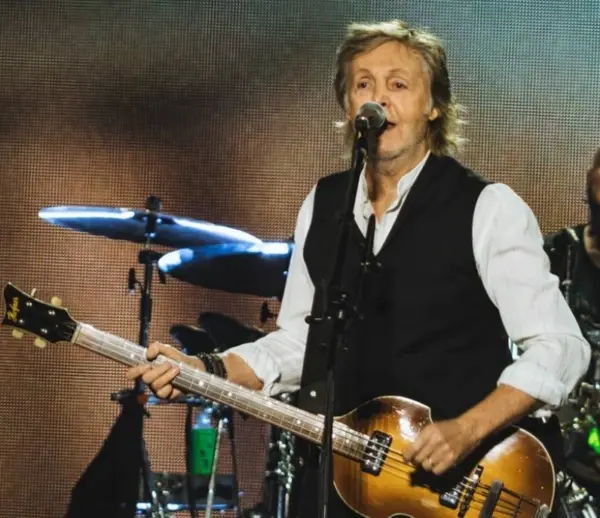 McCartney  hace  un  homenaje a sus años de adolescencia.