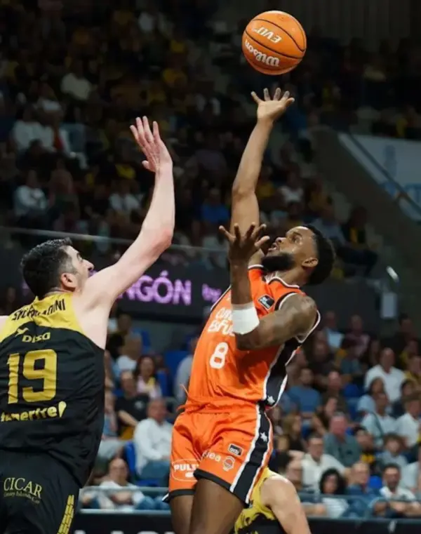 Jean Montero sigue demostrando que es uno de los mejores jugadores del basket europeo.