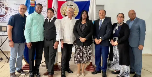 Alrededor de 260 personas se dieron cita en el Centro Educativo Anija,  en Jarabacoa.