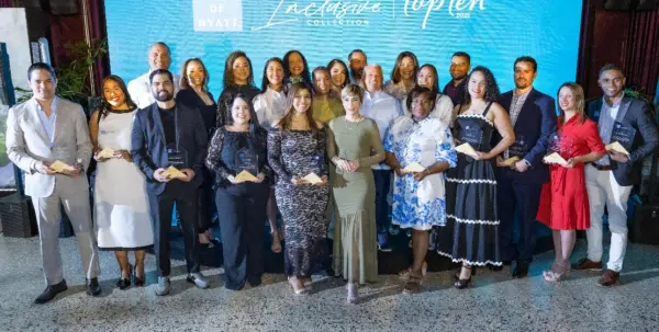 Ejecutivos de Hyatt en la premiación a turoperadores.