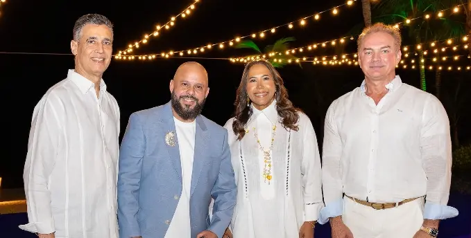 Andrés Pichardo Rosenberg, Sandro Guzmán, Sarah Pelegrín y Jason Kycek.