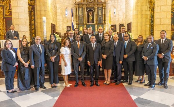 Misa por 97 aniversario de la Contraloría.