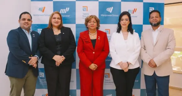 Rubí Bretón, Damaris Peña,   Josefina Pepín,  Natalia Vásquez y Edwin Salazar.
