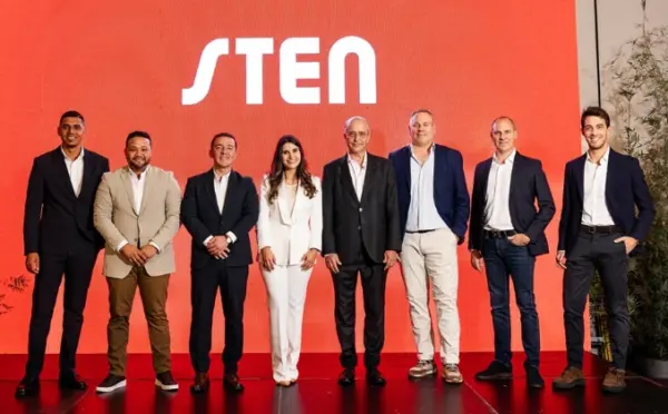 Jhoin Agames, Giancarlos Gutiérrez, Jhon Felipe Barberena, Laura Gómez, Xavi Castellano, Ruben Eriel, José María Muñoz y Víctor Comeche.