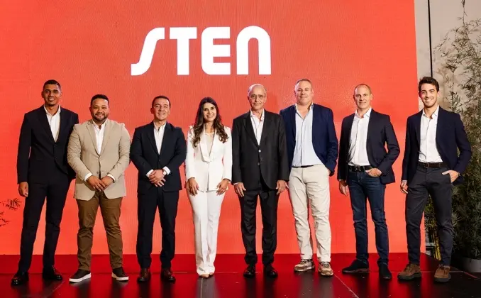 Jhoin Agames, Giancarlos Gutiérrez, Jhon Felipe Barberena, Laura Gómez, Xavi Castellano, Ruben Eriel, José María Muñoz y Víctor Comeche.