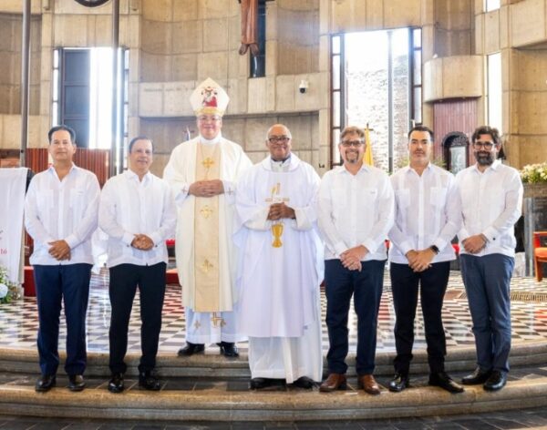 Juan José Alorda, Pedro Alorda,  José Amable Guzmán,  Porfirio Espinal, Felipe Thomas, Jorge Hernández y José Luis Thomas.