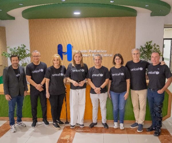 Santiago García, Álvaro Peña, Susana Brugal, Jatnna Tavárez, Carlos Carrera, Mercedes Ramos, René Grullón y Felipe Pagés.