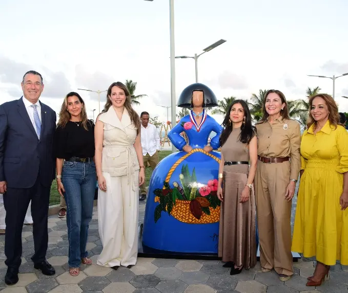 Juan Manuel Martín de Oliva, María Alejandra Castillo, Milagros de Camps, Carolina Mejía y Aguie Lendor.