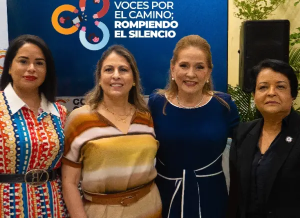 Ana Lendor, Ivonne Mañón, Jatna Tavárez y Daris Sánchez.