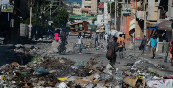 Las bandas armadas han sembrado el terror y la violencia en barrios de Puerto Príncipe, con miles de fallecidos y heridos.