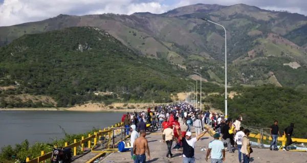 Organizaciones de la provincia San Juan ha convocado a protestas en oposición a la explotación minera en sus montañas. efe
