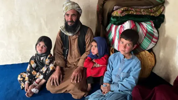 Abdul Rashid Azimi dice que está dispuesto a vender a una de sus hijas para alimentar a las demás.