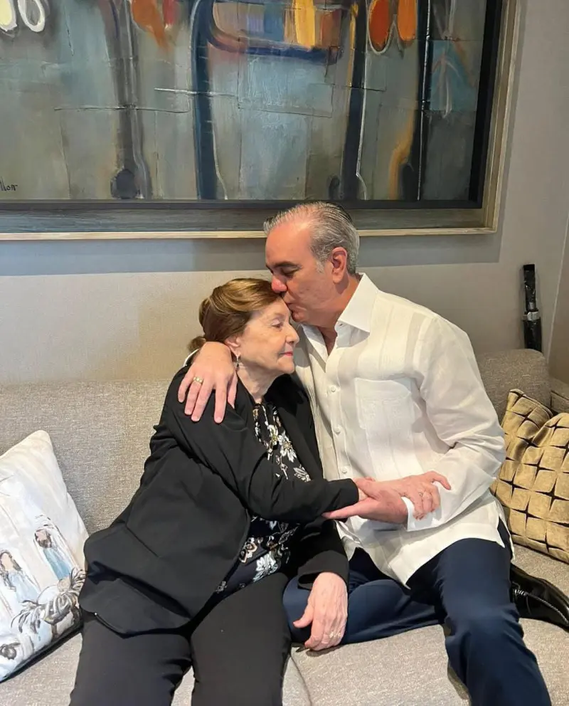 Abinader y su madre