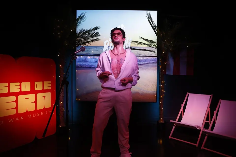 Bad Bunny ya se exhibe en el Museo de Cera de Madrid con escenografía caribeña 